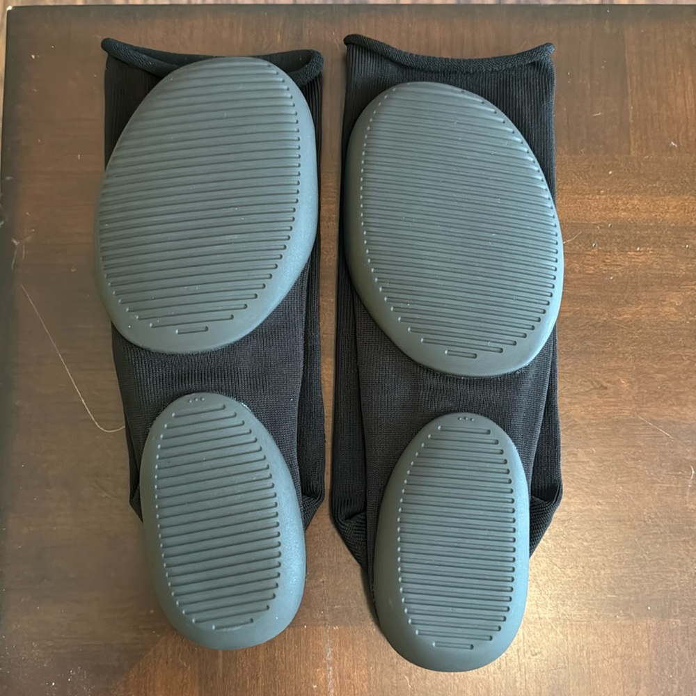 Yeezy Pods Yzy Kanye West Shoes Mens Size 3 Black